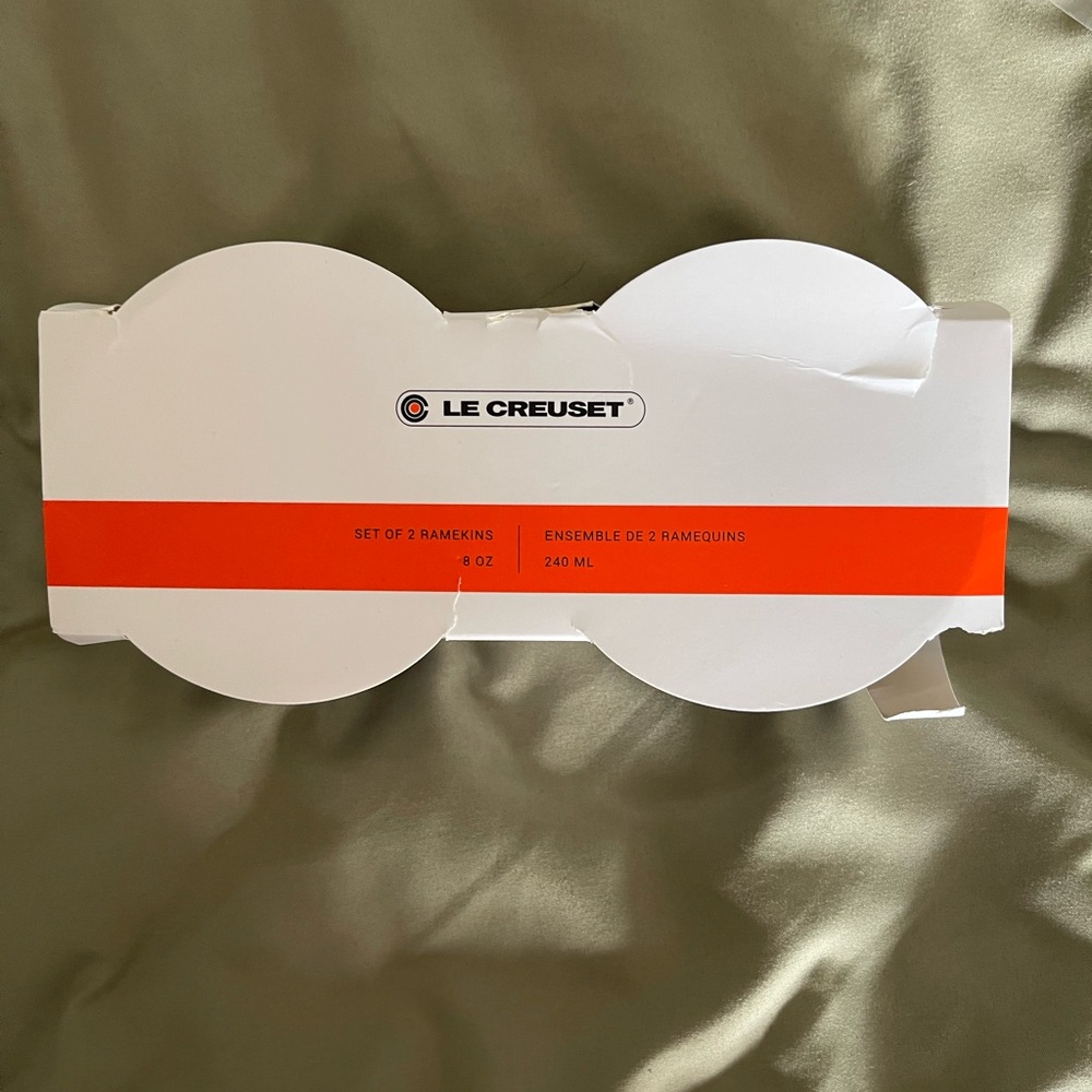 Le Creuset Ramekins Set of 2 - black and cream inside 8 oz
